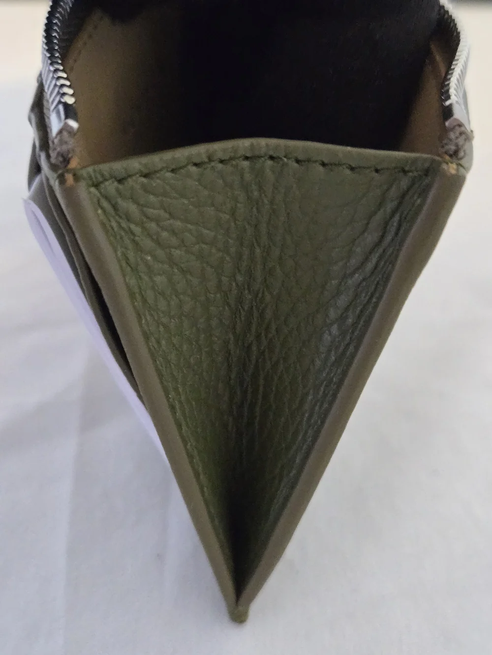 NWT Alexander McQueen Army Green Pebbled Leather Sling Card Holder Wallet